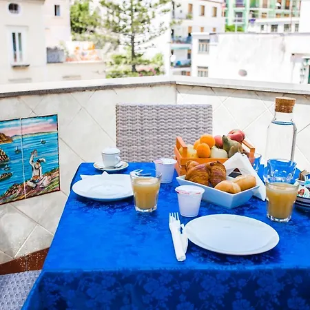 La Piazzetta Amalfi
