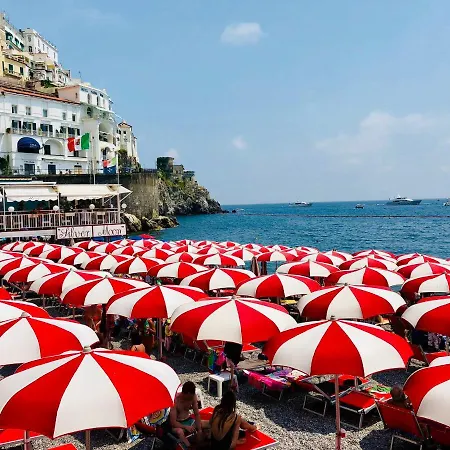 La Piazzetta 4*