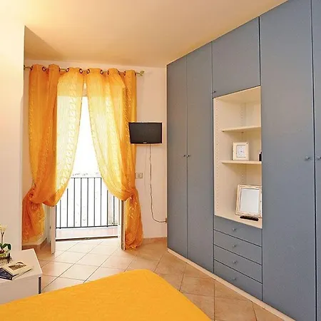 La Piazzetta Amalfi